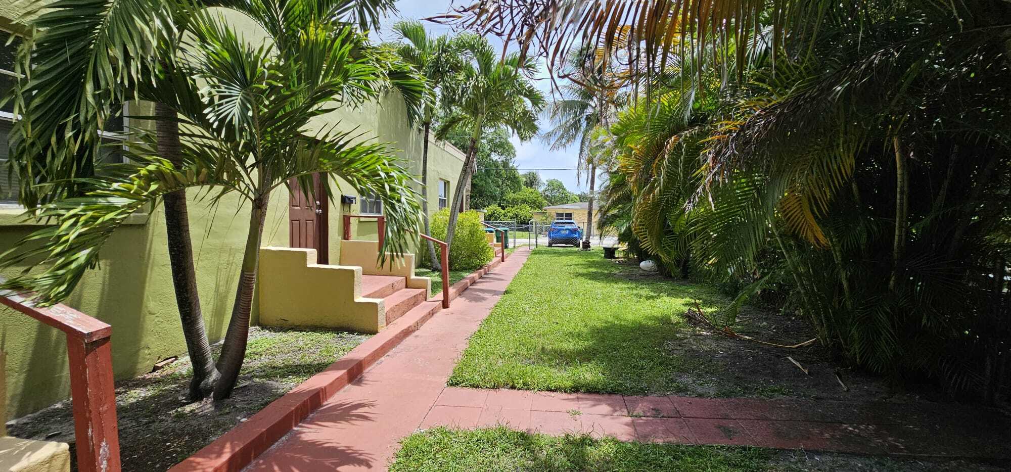 Building Photo - 9614 NW 5th Ave