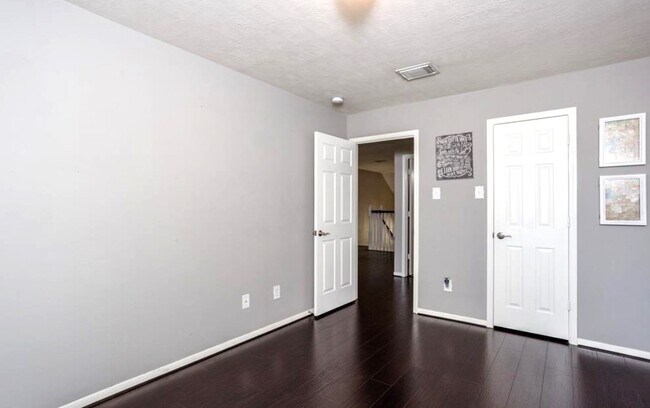 Building Photo - 2306 Slate Ridge Ln