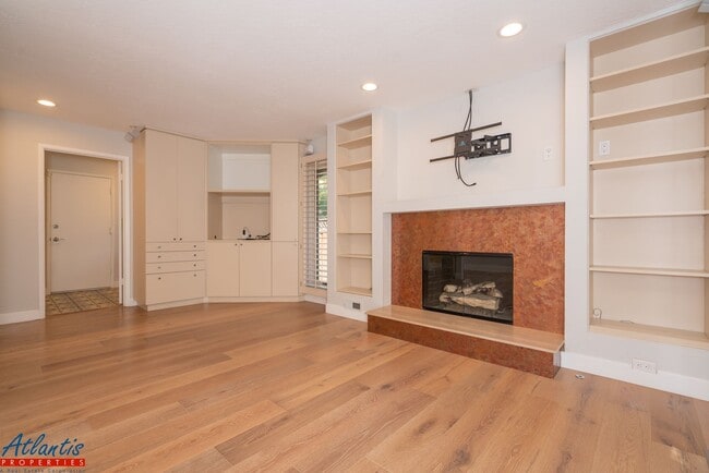 Building Photo - Beautiful Los Gatos Home | Remodeled | Swi...