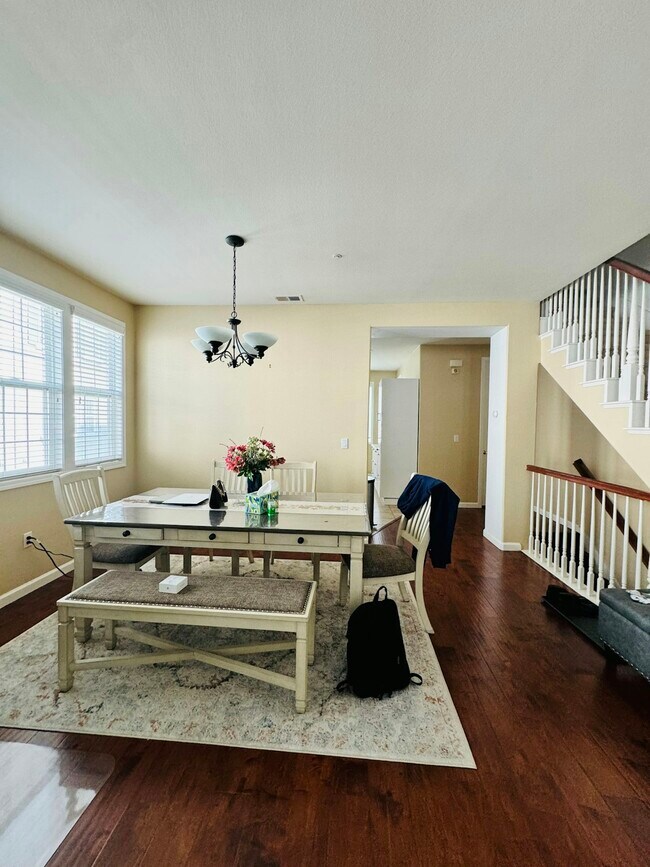 Building Photo - 3613 Whitworth Dr
