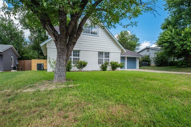 Building Photo - 5504 Coventry Ln