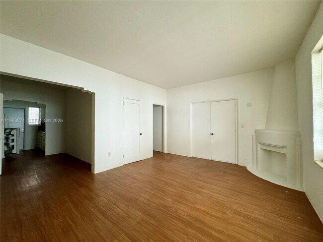 Building Photo - 6830 Harding Ave