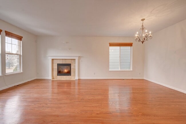 Building Photo - $3,995.00 - 5 Bedrooms, 4 Bathrooms, Single Family Home in Highlands Ranch with Fenced Yard!