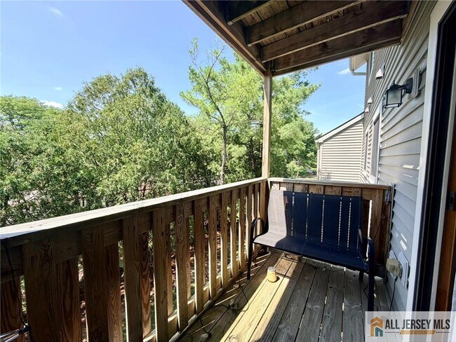 Building Photo - 5215 Ravens Crest Dr