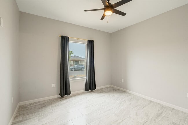 Building Photo - 203 Javier Dr