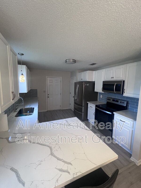 Building Photo - 384 Pristine Water Ln