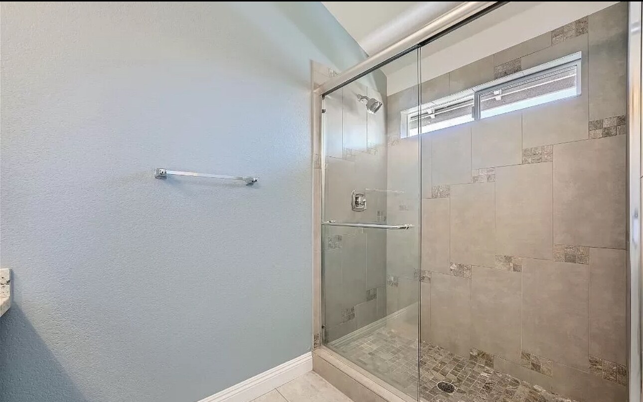 Building Photo - 3552 Kahala Bay Ln