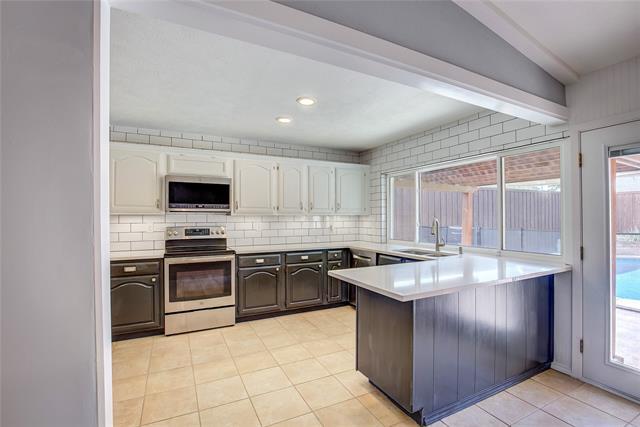 Building Photo - 5233 Reed Dr