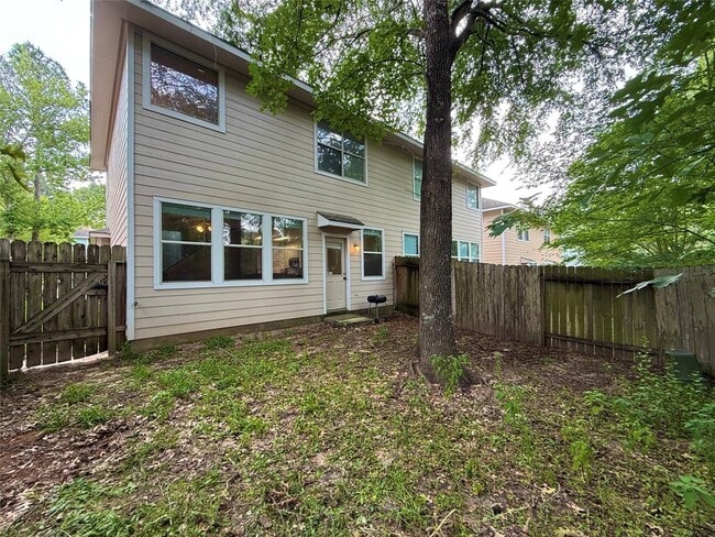Building Photo - 23 Blue Creek Pl