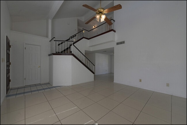 Building Photo - 695 Bluff Canyon Cir