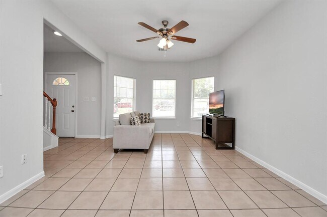 Building Photo - 8106 Rhobell St