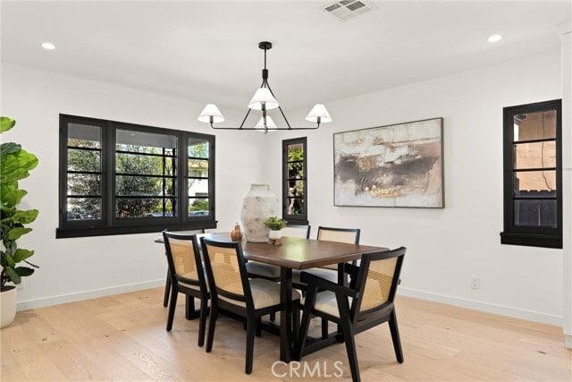 Building Photo - 158 S Formosa Ave