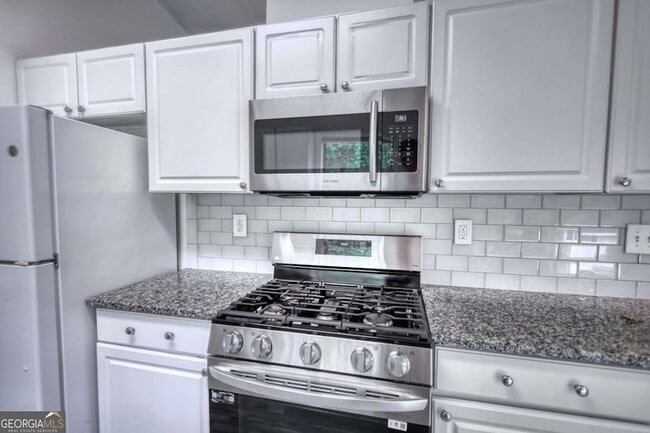 Building Photo - 2119 Briar Glen Ln SW