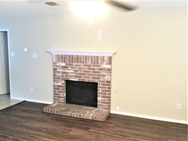 Building Photo - 1006 Bradford Ln