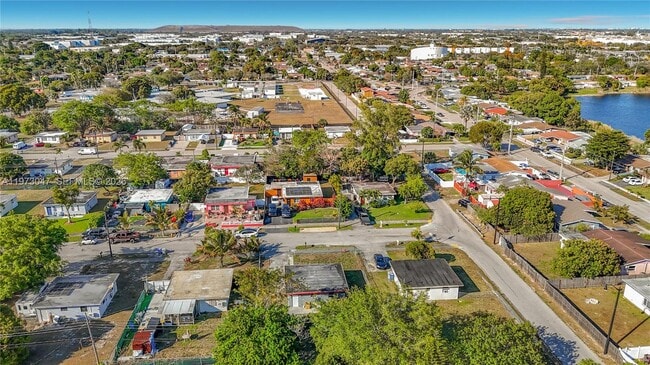 Building Photo - 2408 NW 8th St