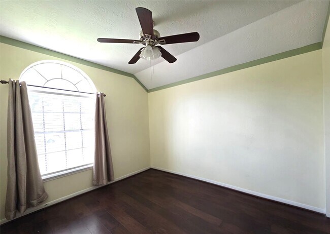 Building Photo - 17226 Stratford Green Dr