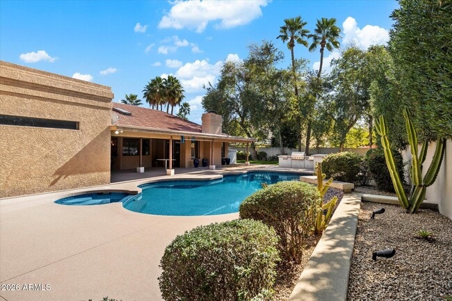 Building Photo - 11414 N 54th Pl