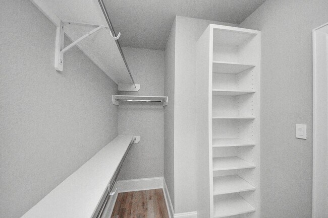 Building Photo - 6322 Milwee St