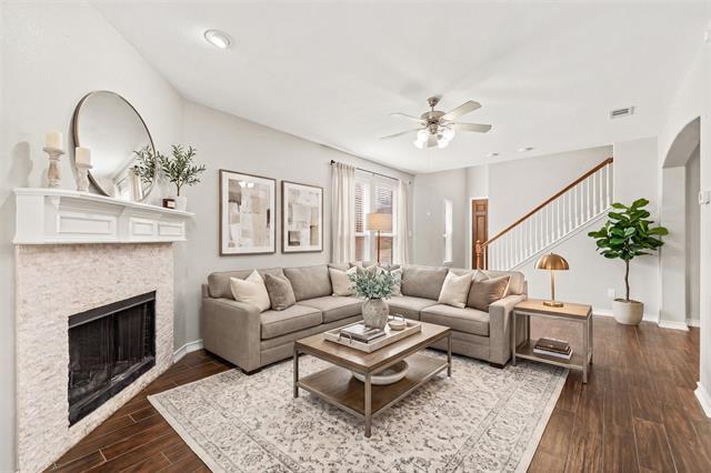Building Photo - 15920 Alvarado Dr