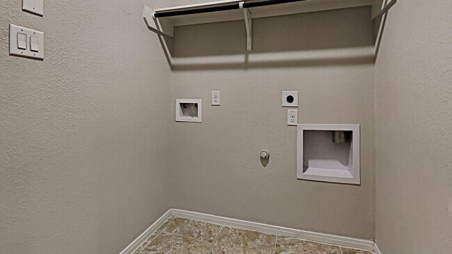Building Photo - 12011 IBISCO COURT