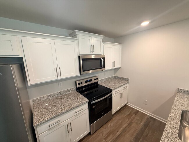 Building Photo - 5167 Hyrule Dr