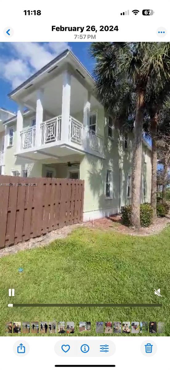 Building Photo - 7414 NW 107 Ct