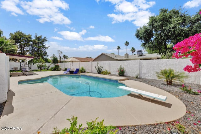 Building Photo - 6216 E Greenway Ln