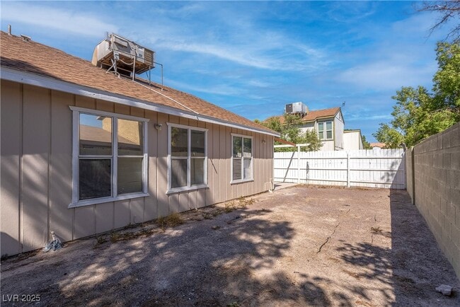 Building Photo - 6417 Addely Dr