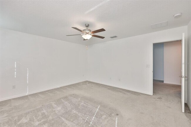 Building Photo - 9913 Jackfruit Ct