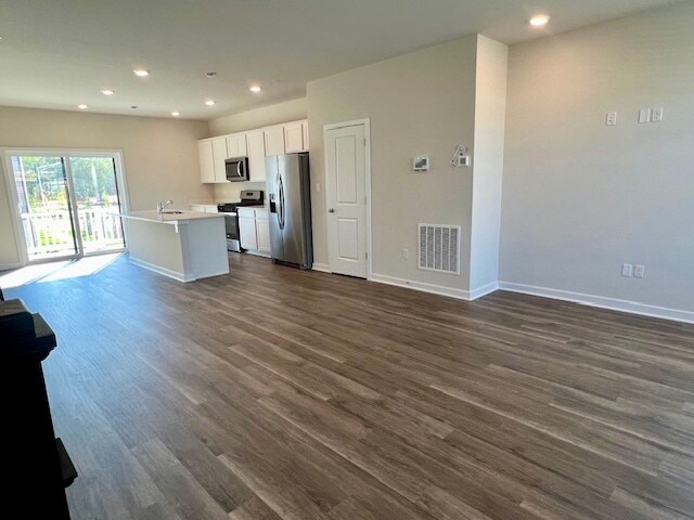 Building Photo - 7411 Calm Retreat Blvd