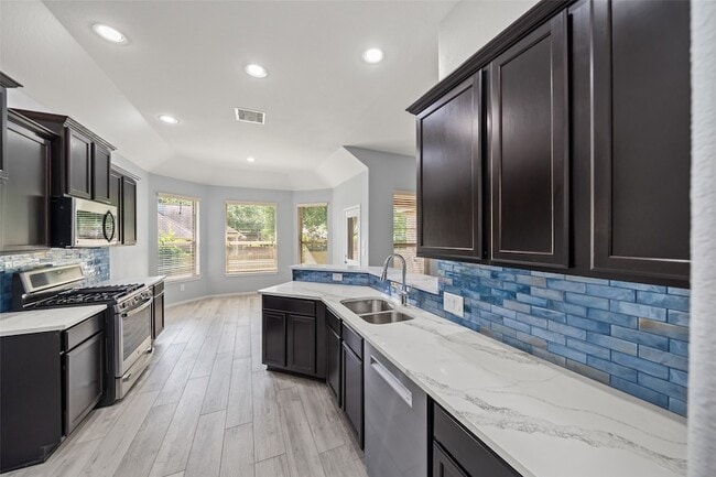Building Photo - 2406 Winter Trail Dr
