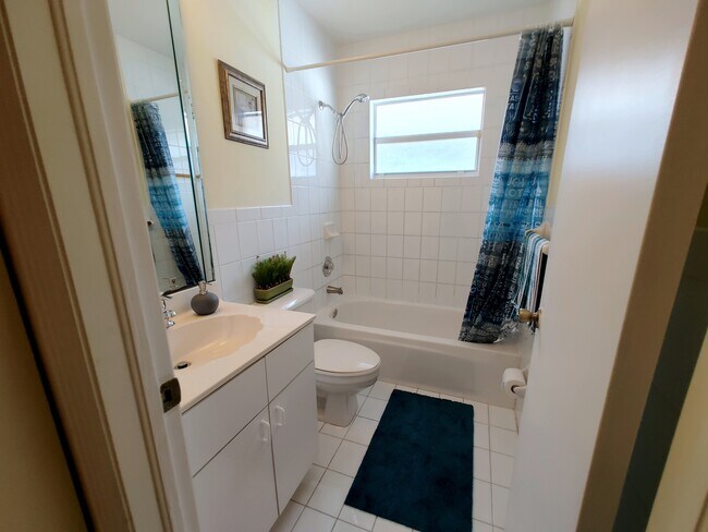 Building Photo - 894 NW 134th Pl