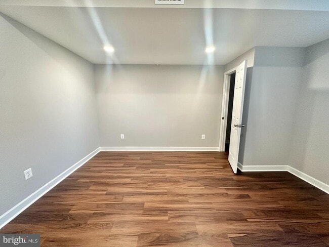 Building Photo - 44400 Stone Roses Cir