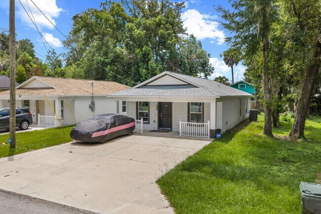 Building Photo - Charming fenced 3BR 2BA near downtown Ocala!
