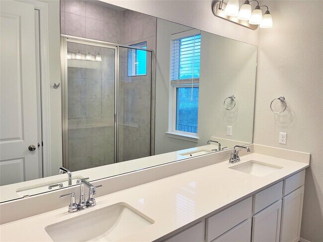 Building Photo - 240 Revere Dr