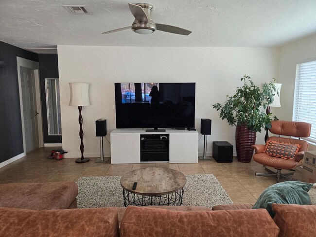 Building Photo - Furnished, 1-Year Long-Term Rental