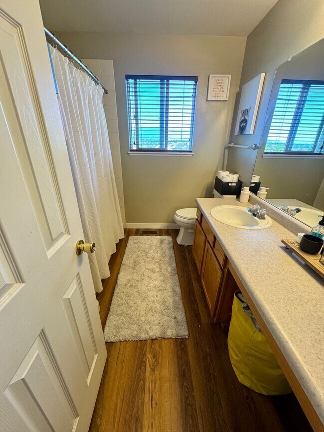 Building Photo - 3 bedroom home in Wagon Trails with commun...