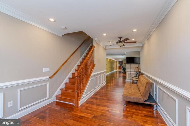 Building Photo - 316 Albemarle St