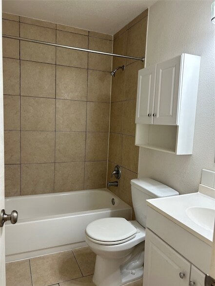 Building Photo - 30443 Arborg Dr