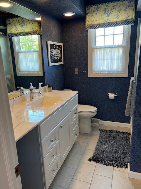 Building Photo - 1200 36th Ave