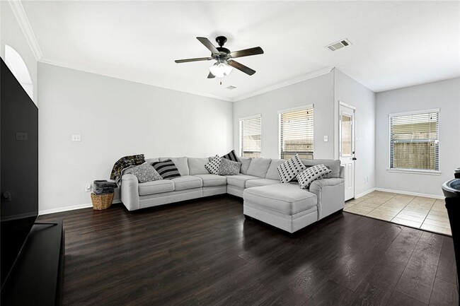 Building Photo - 13202 Chanel Dr