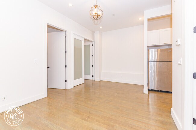 Building Photo - 1582 Prospect Pl