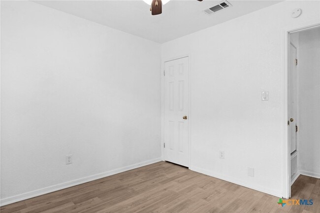 Building Photo - 3807 Water Oak Dr