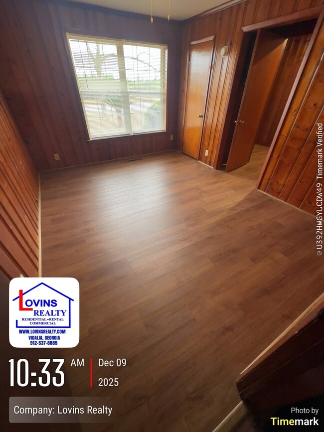 Building Photo - 1505 Mt Vernon Rd