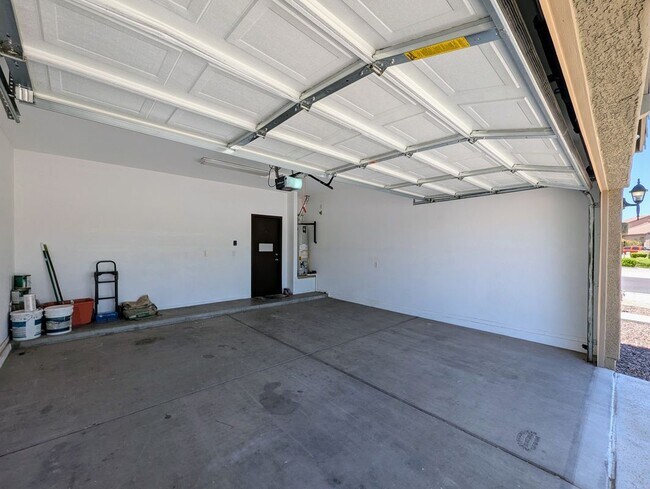 Building Photo - 3731 W St Kateri Dr
