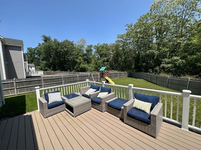 Building Photo - 53 Wellesley Rd Ext