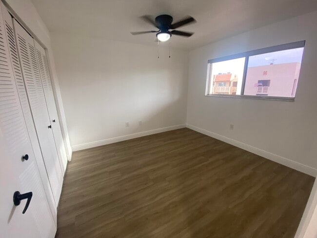 Building Photo - 6850 Royal Palm Blvd