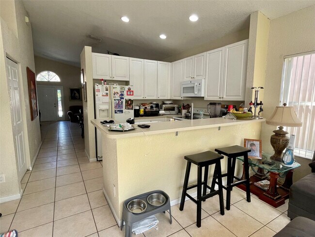 Building Photo - 932 NW 126th Terrace