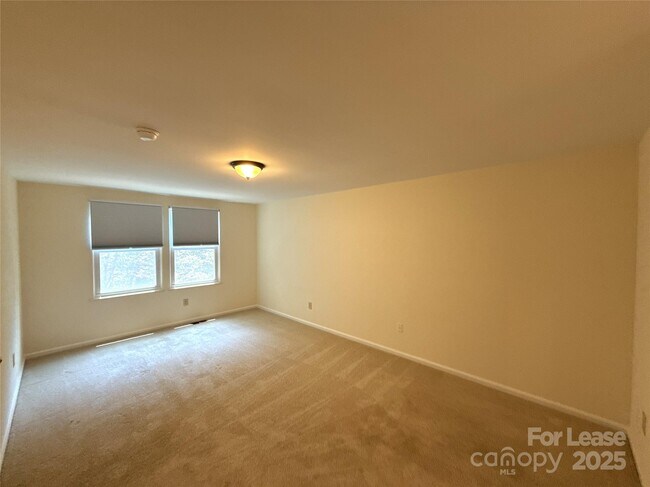 Building Photo - 6616 Wannamaker Ln