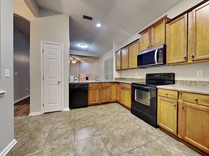 Building Photo - 4237 Campus Hills Cir